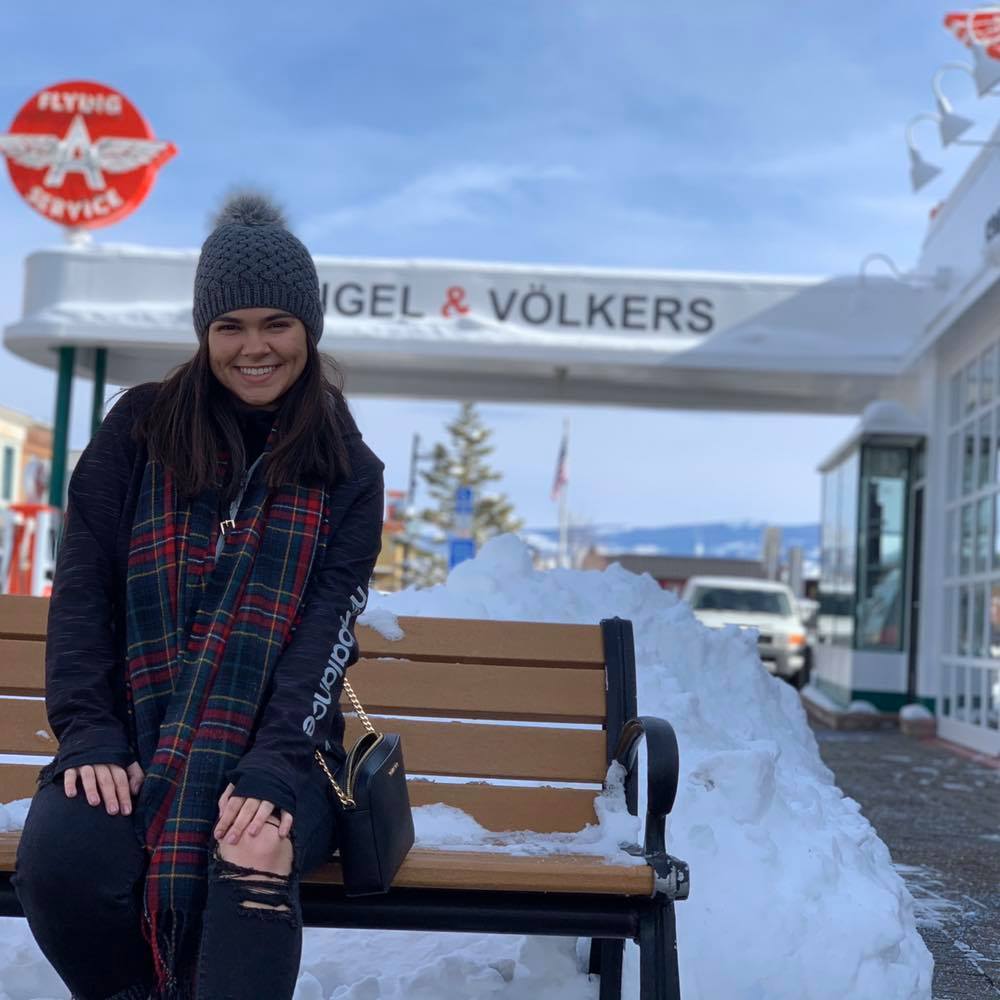 Meet your Posher, Jennifer